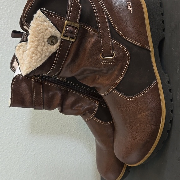 NWOT JBU Evans Vegan Leather Faux Shearling Ankle Boots Size 7 - Picture 4 of 9